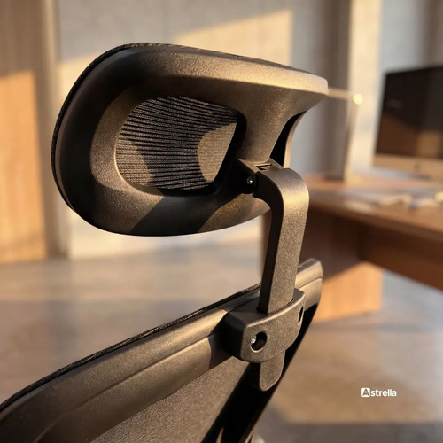 Cadeira de Escritório Ergonômica Giratória Astrella Nuova Mesh Ajustável Confortável Rodinhas Ideal Home Office