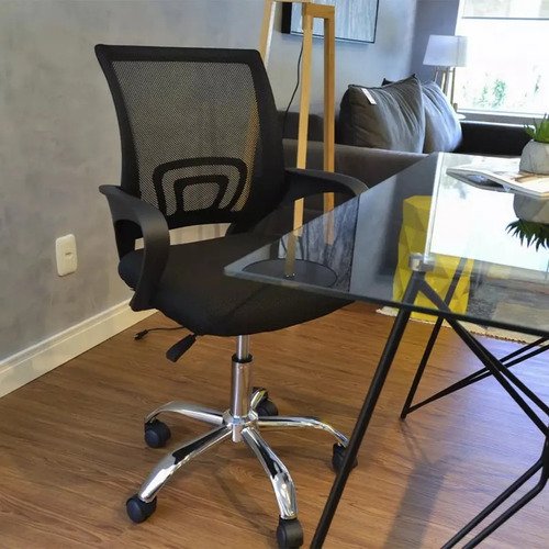 Cadeira de Escritório Rivatti Santiago Base Cromada Ergonômica Preta com Estofado de Mesh