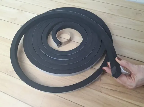 Fita Eva Preto Autocolante 1 Lado 15mm X Larg 2cm X 20 Mts