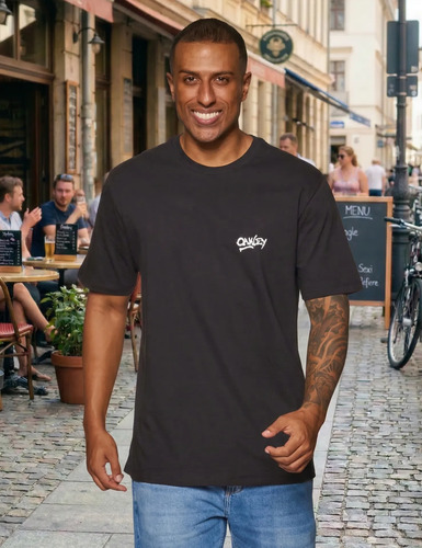 Kit 3 Camisetas Masculina Logo Grafitti Oakley.