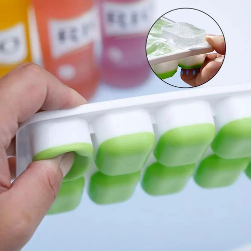 Kit 4 Formas de Gelo Rezzet com Tampa e Fundo Flexível em Silicone