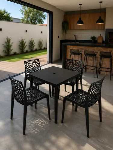 Kit Mesa Quadrada De 80x80 Com 4 Cadeiras Gruvyer Área Lazer