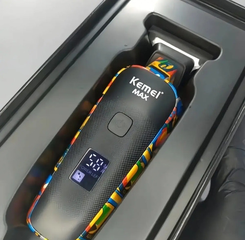 Máquina de Acabamento Kemei KM-5090 com Tela Digital e 6 Pentes