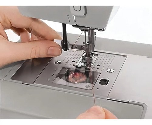 Máquina de costura reta Singer Facilita Pro 4423 portátil - cinza