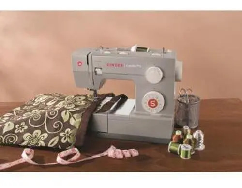 Máquina Singer Facilita Pro 4423 Zig Zag 23 Pontos Decorativos Portatil