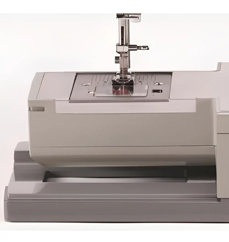 Máquina Singer Facilita Pro 4423 Zig Zag 23 Pontos Decorativos Portatil