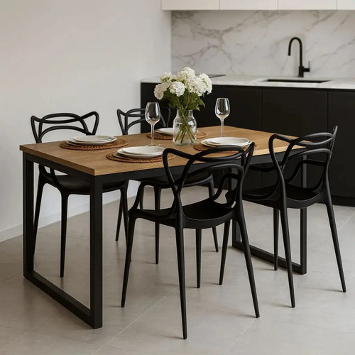 Mesa De Jantar 120x80 Com Pé De Ferro E Quatro Cadeiras