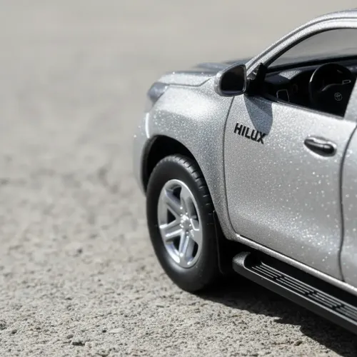Miniatura Toyota Hilux Srx 2016 1:45 Metal E Plástico