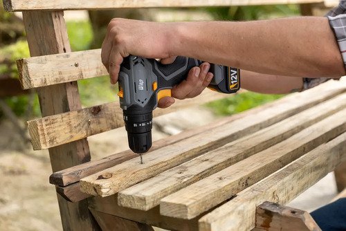 Parafusadeira e Furadeira de Impacto Wap Wf 12k4.2 com Indicador de Nível de Bateria e Maleta