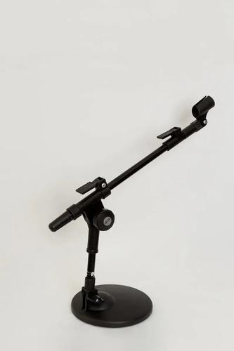 Pedestal Suporte Girafa Tripé Microfone De Mesa Bumbo Vector