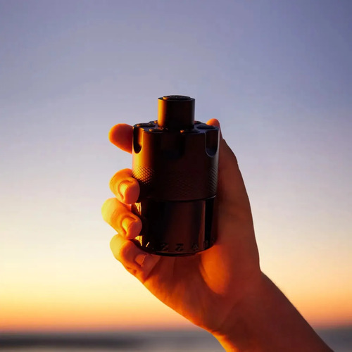 Perfume Masculino Amadeirado Ambarado com Cardamomo e Caramelo, Longa Duração, Azzaro The Most Wanted, Eau de Parfum Intense, 50ml