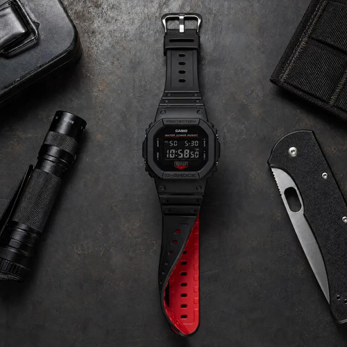 Relógio Casio G-shock Masculino Digital Dw-5600uhr-1dr