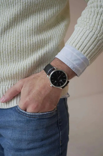 Relógio Masculino Chrowl Saint Germain Pulseira Couro Caixa Prateada Fundo Preto 42mm Clássico