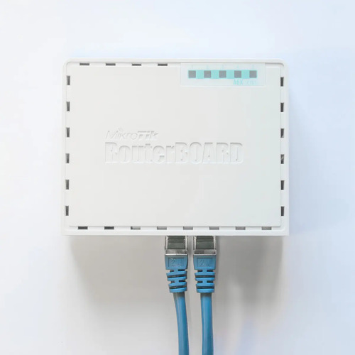 Roteador MikroTik Hex RB750Gr3 Branco