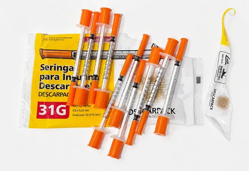 Seringa Insulina 0,5ml Agulha 6,0x0,25mm 100 Un Descarpack