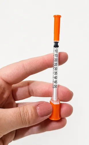 Seringa Insulina 0,5ml Agulha 6,0x0,25mm 100 Un Descarpack