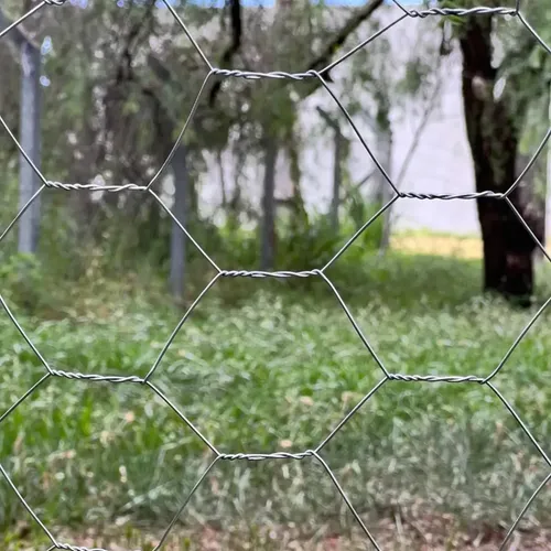 Tela Mangueirão 1,80x50m Fio 18 Porco Carneiro - Makrometal